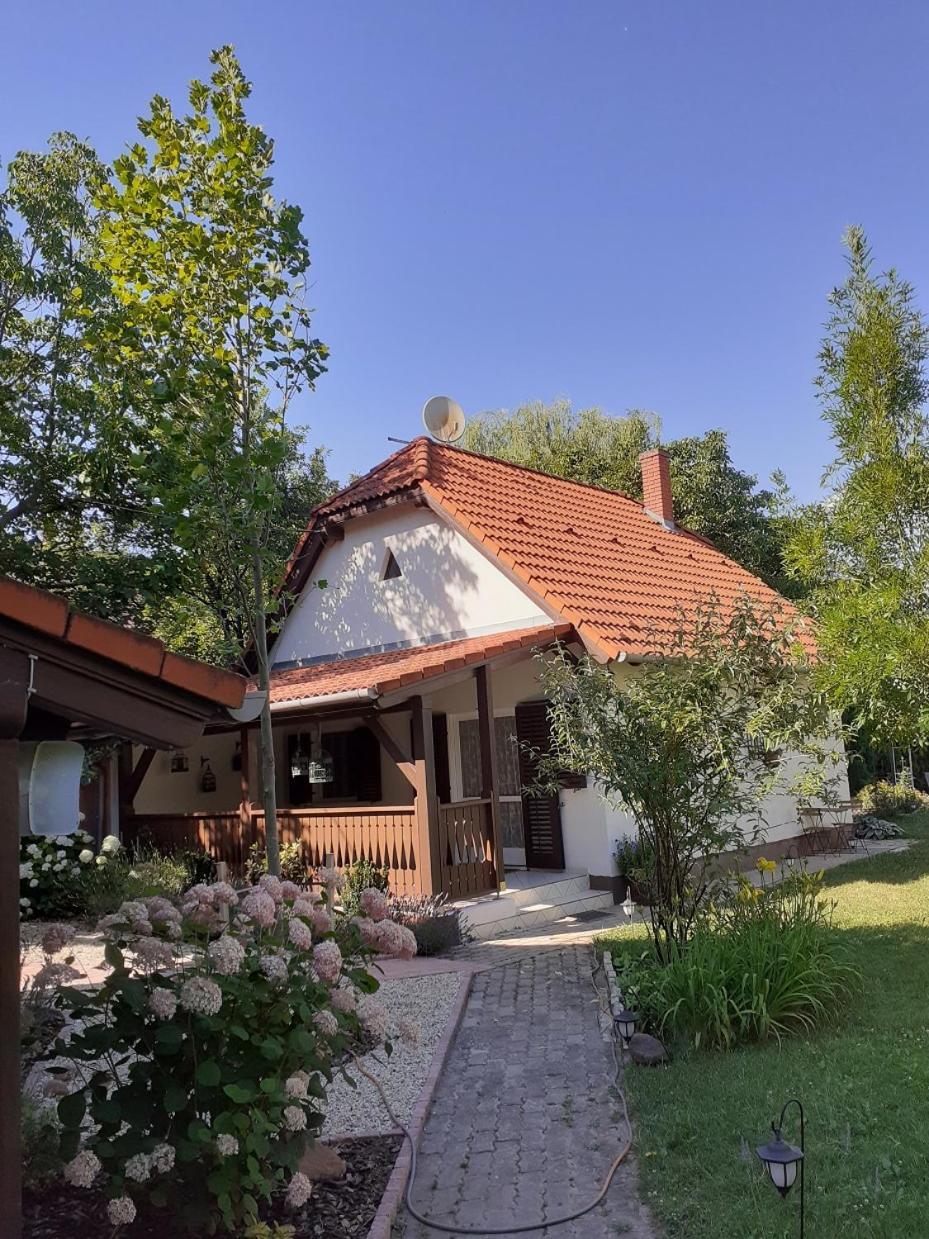 Sirály Apartman Révfülöp Szoba fotó